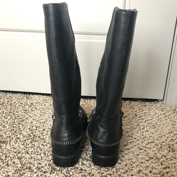 🎉 Leather Boots 🎉 - Picture 10 of 13